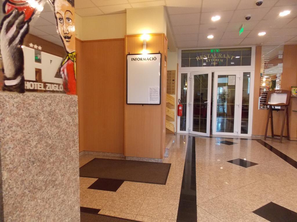 Hotel Zuglo — Photos 1